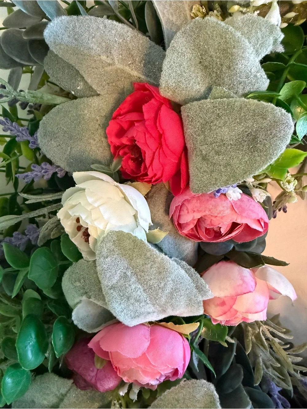 Decorative 22” Faux Floral Wreath